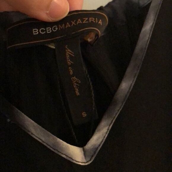 Beautiful Silk BCBG maxazria babydoll top - Picture 4 of 7